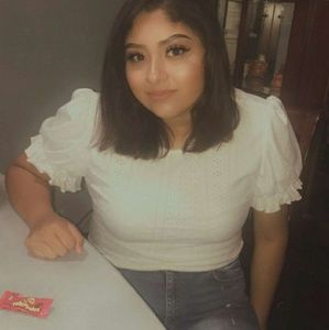 Meet your Posher, Veronica